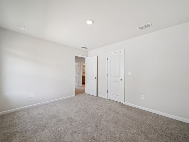 Spacious, unfurnished interior of a new home in Harmony Manor, Fairburn (Image 18).