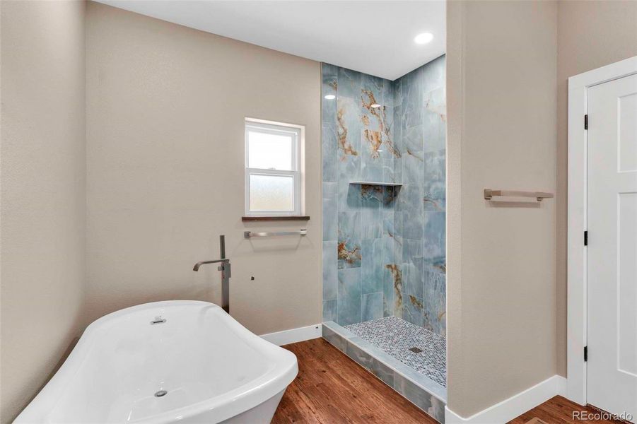 Furnished interior view inside a new home in , Cañon City (Image 28).