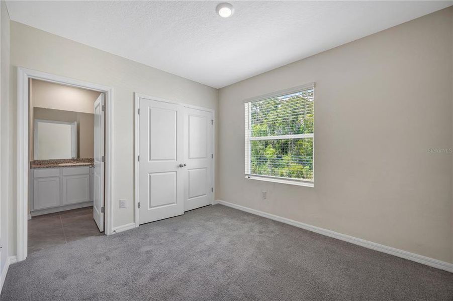 Spacious, unfurnished interior of a new home in , Wesley Chapel (Image 33).