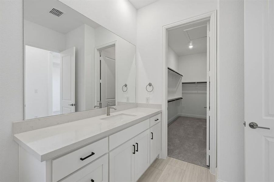 1908 Evergreen Terrace - Ready Now! 1908 Evergreen Terrace - Ready Now!