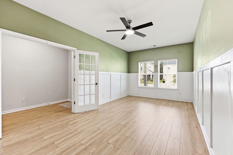 Spacious, unfurnished interior of a new home in , Summerville (Image 22).