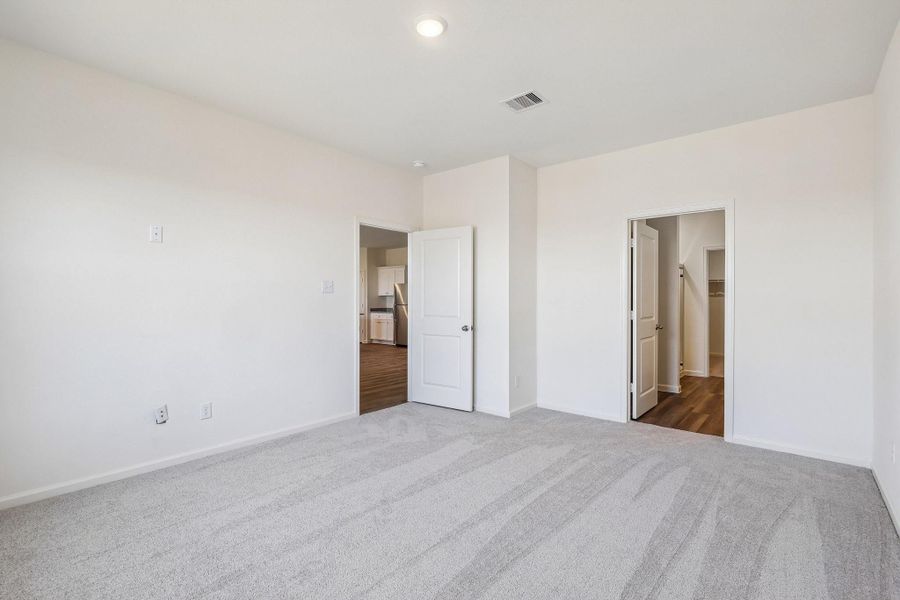 Spacious, unfurnished interior of a new home in Vida Mar, League City (Image 16). Spacious, unfurnished interior of a new home in Vida Mar, League City (Image 16).