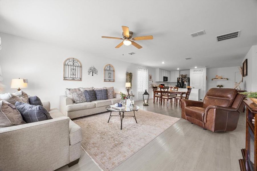 Furnished interior view inside a new home in Eastland, Crandall (Image 27).
