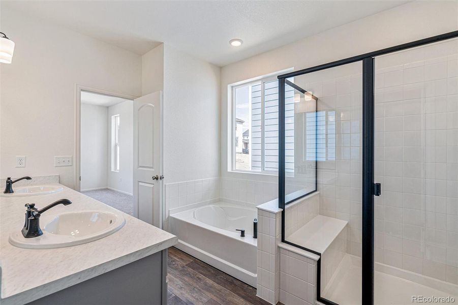 Furnished interior view inside a new home in Turnberry, Commerce City (Image 8).