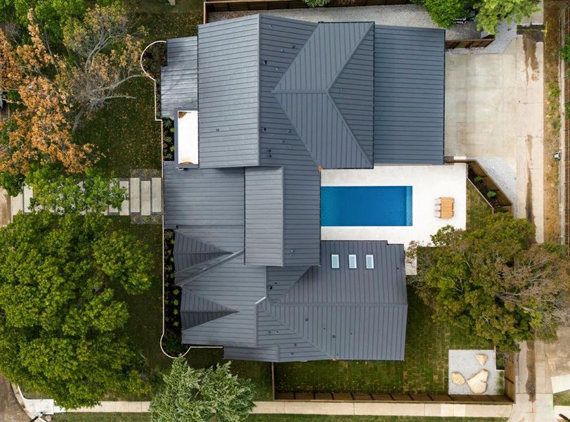Front exterior of a new home in , Dallas, TX, highlighting curb appeal (Image 18). Front exterior of a new home in , Dallas, TX, highlighting curb appeal (Image 18).
