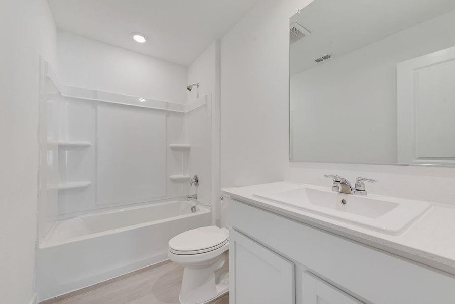 Furnished interior view inside a new home in Cottonwood, Wilmer (Image 6). Furnished interior view inside a new home in Cottonwood, Wilmer (Image 6).
