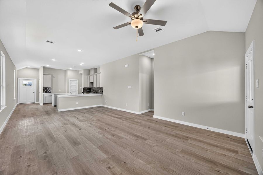 16836 Needlepoint Dr - Hawthorne - Family Room