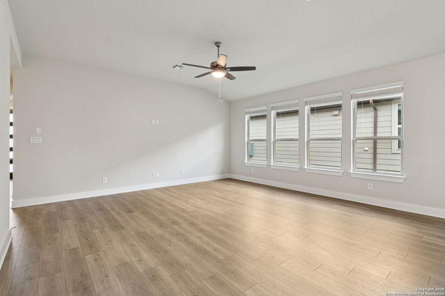 Spacious, unfurnished interior of a new home in , Cibolo (Image 28). Spacious, unfurnished interior of a new home in , Cibolo (Image 28).