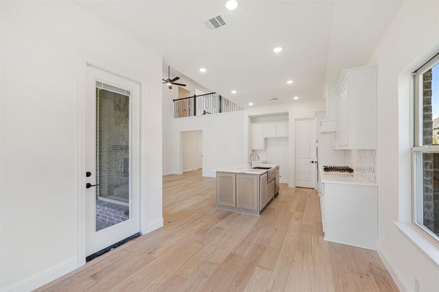 Spacious, unfurnished interior of a new home in Windsong Ranch Classic 61, Prosper (Image 18). Spacious, unfurnished interior of a new home in Windsong Ranch Classic 61, Prosper (Image 18).