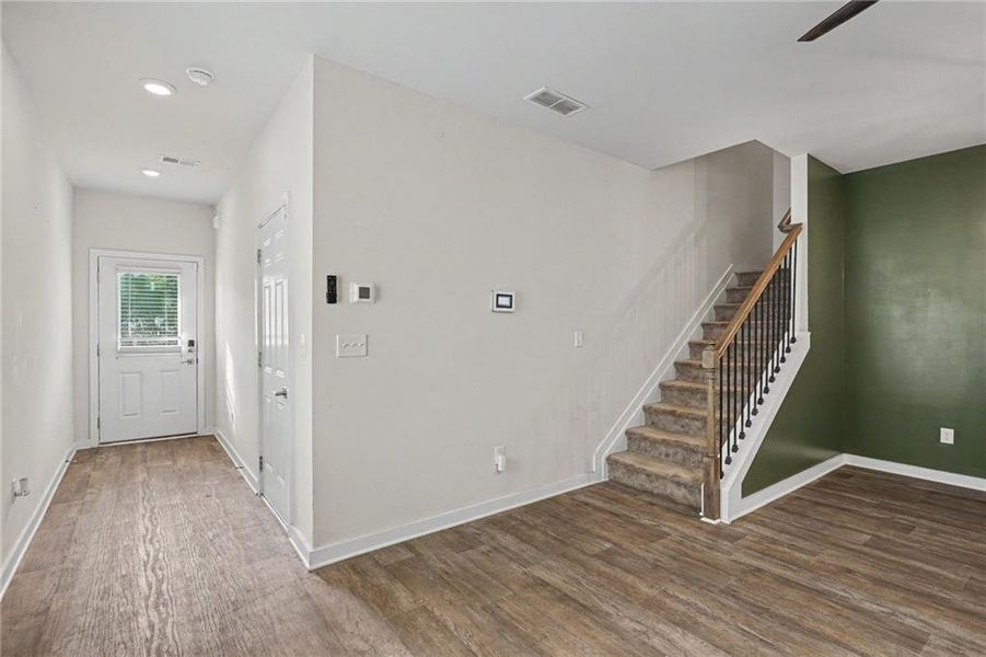 Spacious, unfurnished interior of a new home in Campground Crossing, McDonough (Image 18).