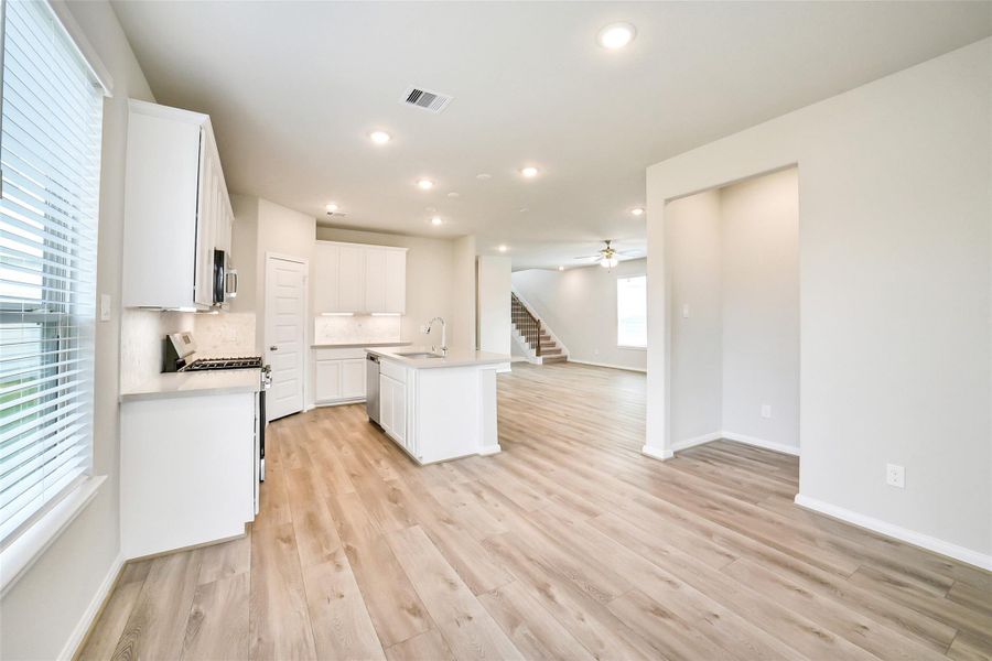 Furnished interior view inside a new home in Anderson Lake, Houston (Image 9).