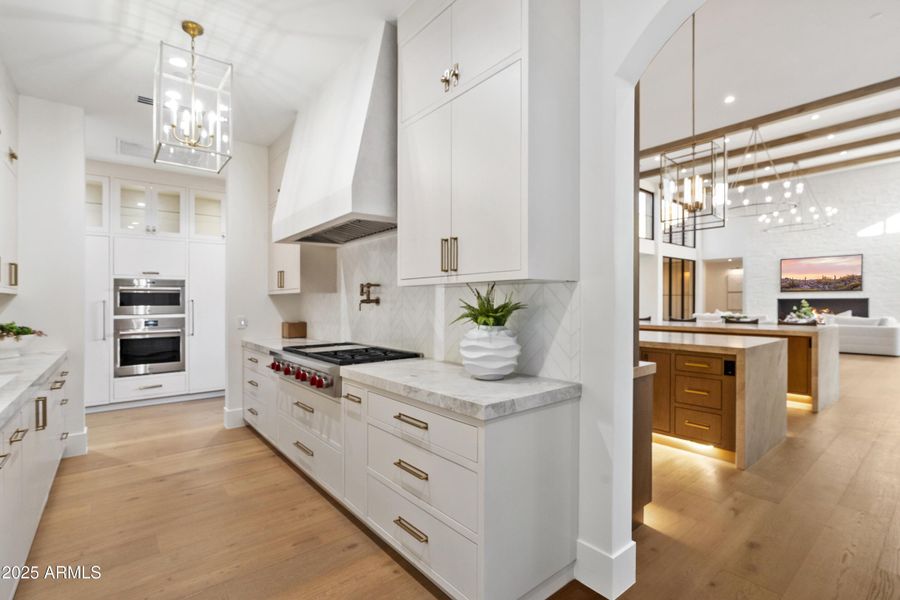 Full Back Kitchen Full Back Kitchen