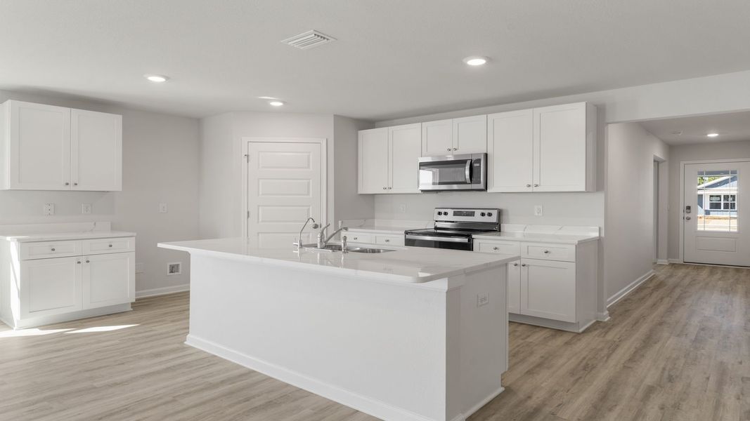 Furnished interior view inside a new home in Sunny Hills, Chipley (Image 7).