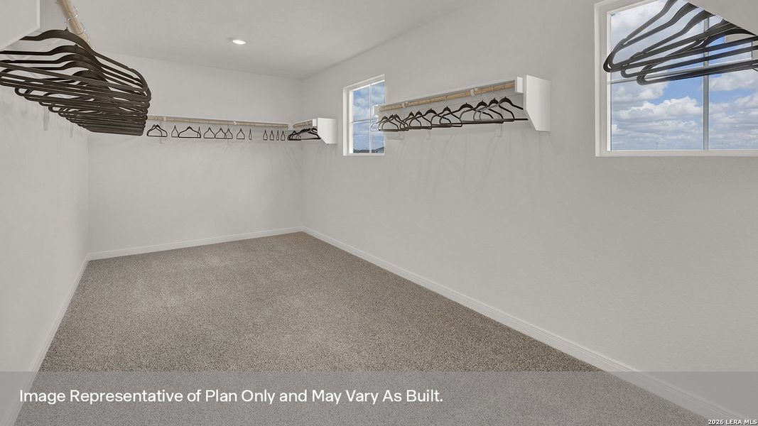 Spacious, unfurnished interior of a new home in Paramount, Kyle (Image 18).
