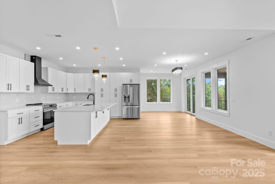 Image 36 of a home in .