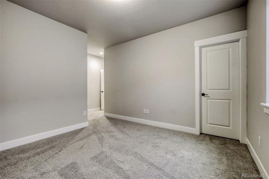 Spacious, unfurnished interior of a new home in Sterling Ranch Homestead, Colorado Springs (Image 21).
