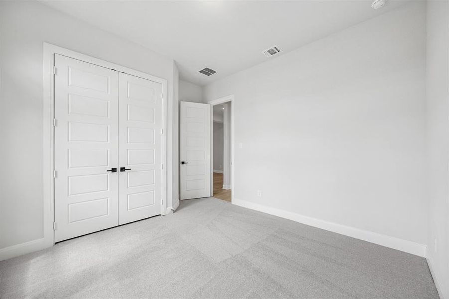 Spacious, unfurnished interior of a new home in Monterra - Classics, Fate (Image 22).