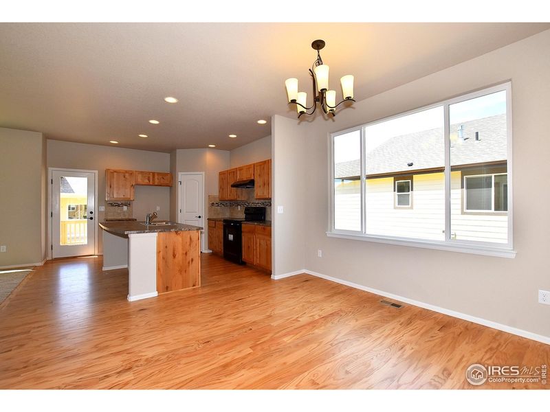 Spacious, unfurnished interior of a new home in Union Colony West, Greeley (Image 28).