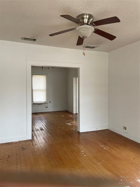 Image 17 of a home in .