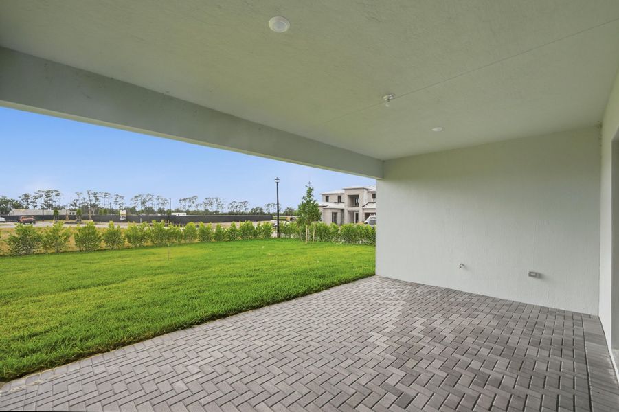 39-print-10140-royal-ascot-avenue