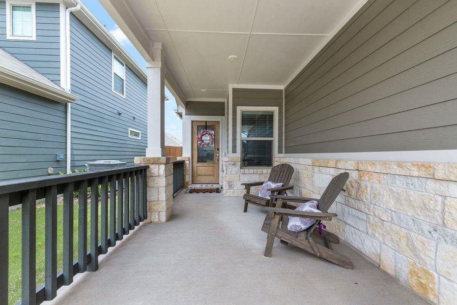 Exterior details and patio area of a home in , Lavon (Image 3).