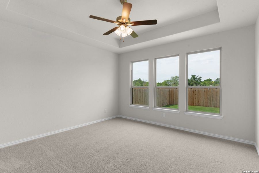 Spacious, unfurnished interior of a new home in Clear Creek, New Braunfels (Image 9).