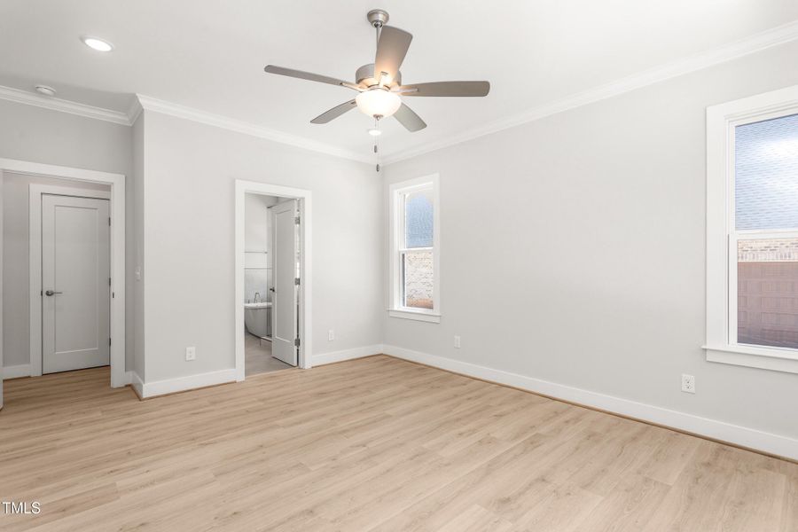 3402 St Barts Pl 2-Interiors-16