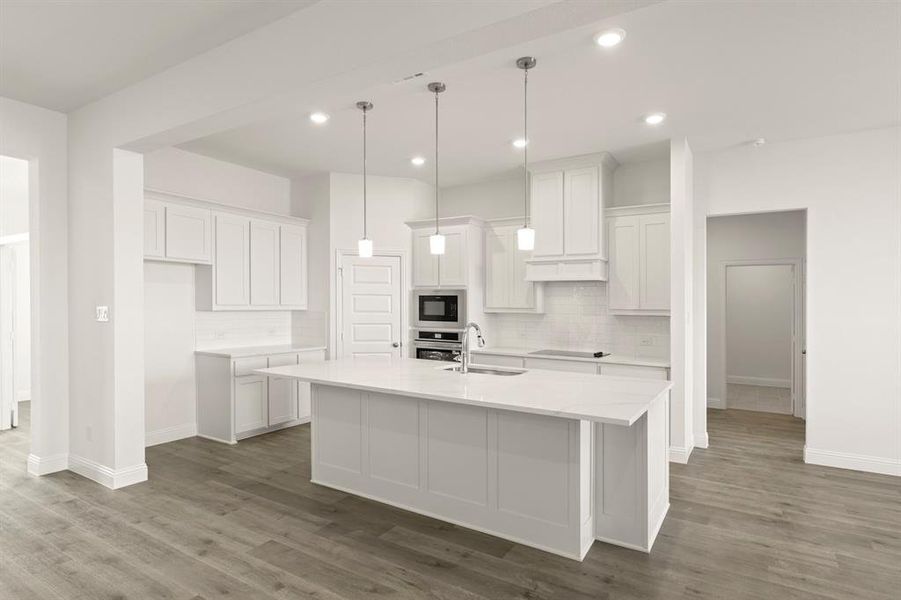 14. 6805 Lancashire - Kitchen (2)