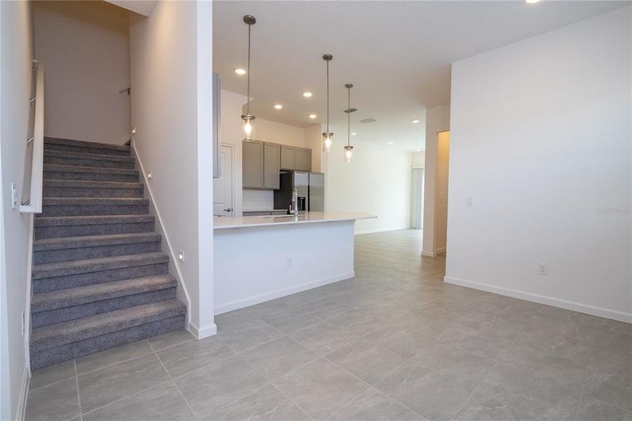 Spacious, unfurnished interior of a new home in , Orlando (Image 43).