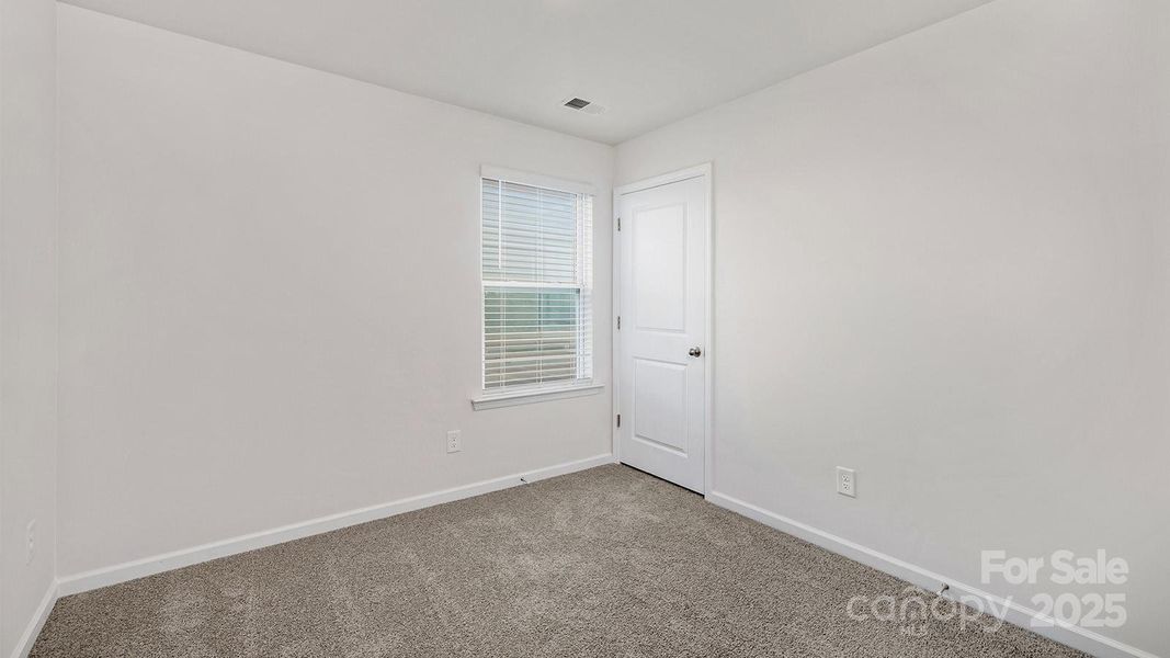 Spacious, unfurnished interior of a new home in Zion Springs, Hickory (Image 17).