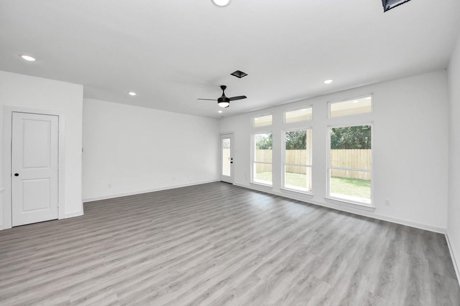 Spacious, unfurnished interior of a new home in , Houston (Image 39). Spacious, unfurnished interior of a new home in , Houston (Image 39).