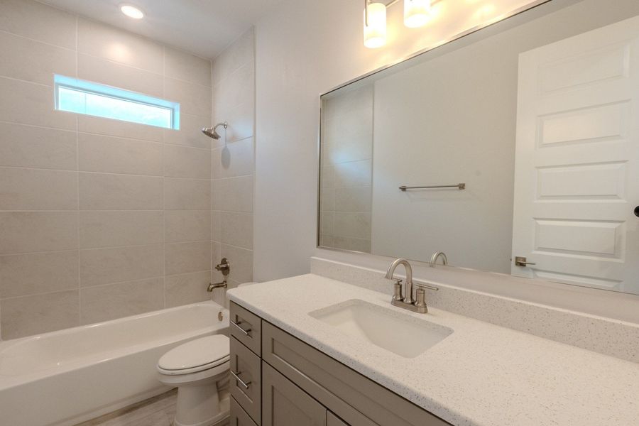 Furnished interior view inside a new home in Paseo Del Este, El Paso (Image 13).