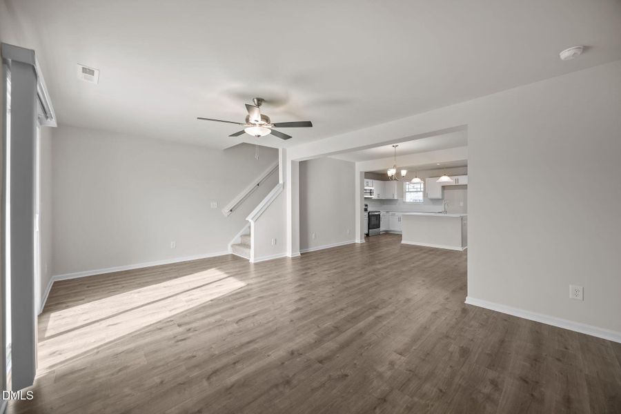 19-web-or-mls-IMG_9704 19-web-or-mls-IMG_9704