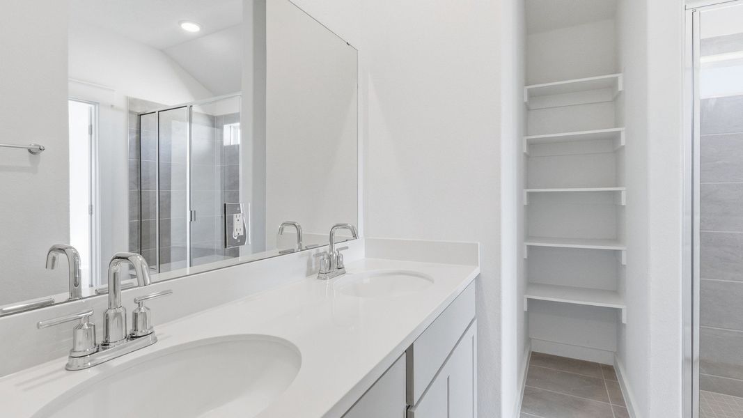 Furnished interior view inside a new home in Hunters Glen, Jarrell (Image 13).