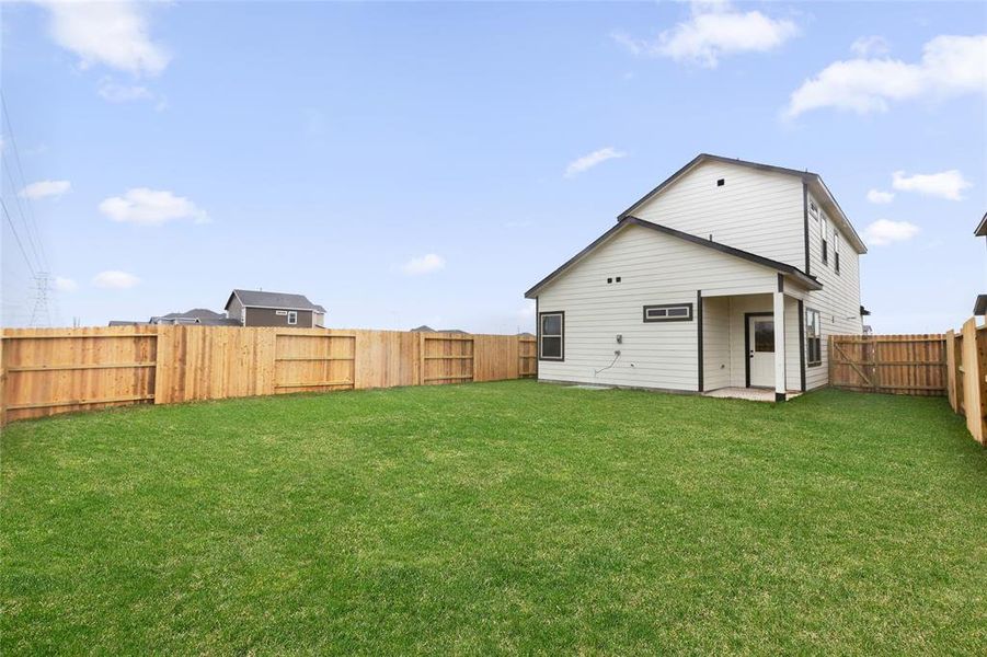 Exterior details of a home in Glendale Lakes, Arcola (Image 5).