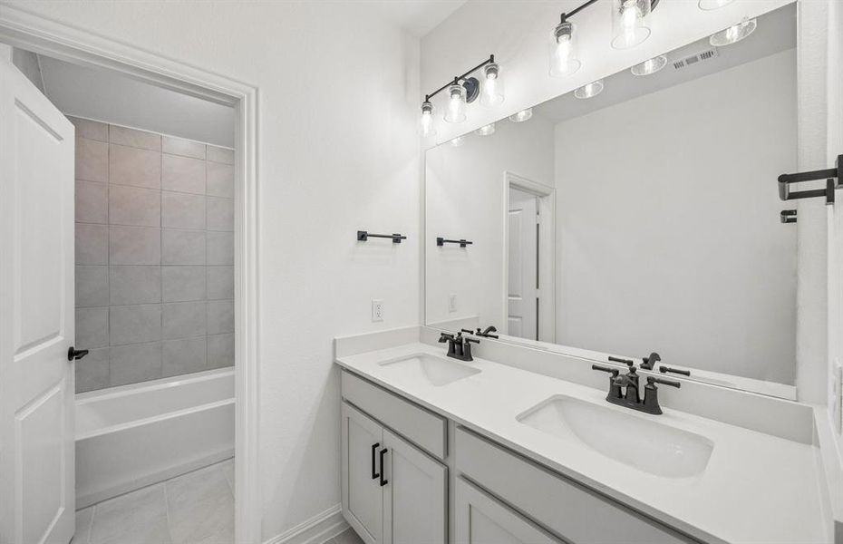 Secondary bath with double vanity Secondary bath with double vanity