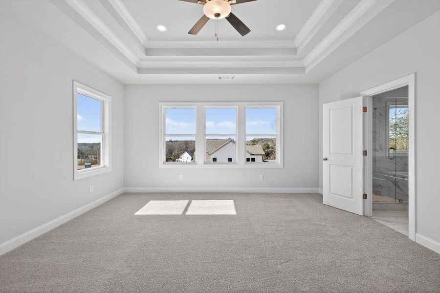 Spacious, unfurnished interior of a new home in Hemingway, Flowery Branch (Image 28).