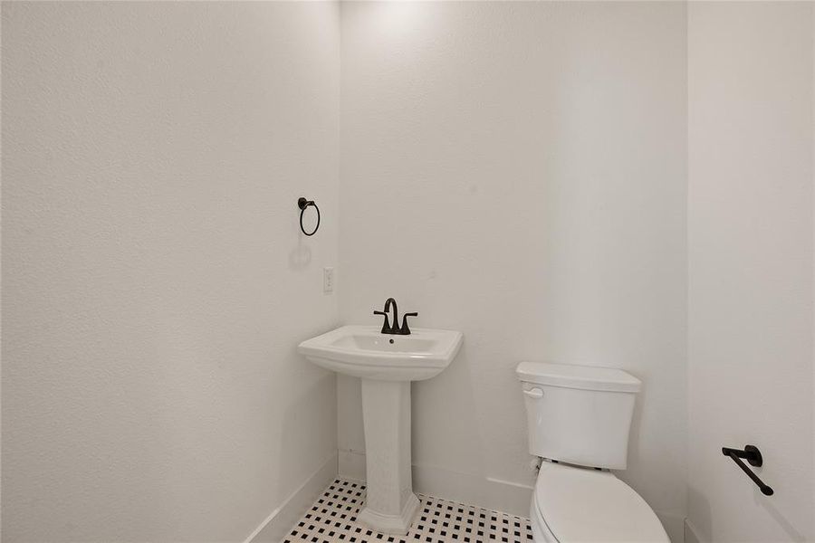 Furnished interior view inside a new home in Talia, Mesquite (Image 10).