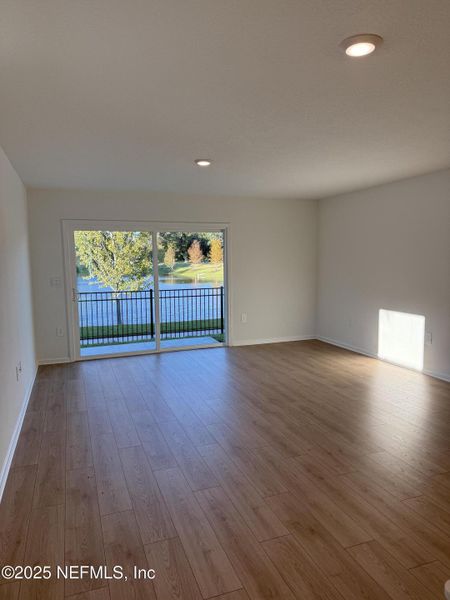 Spacious, unfurnished interior of a new home in Trout River, Jacksonville (Image 28).