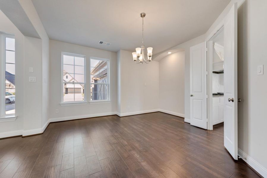 Spacious, unfurnished interior of a new home in Somercrest, Midlothian (Image 23).