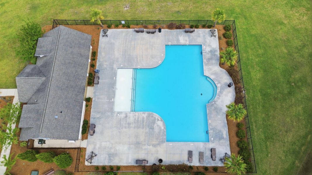 Community amenities in Sanctuary Cove at Cane Bay, Summerville (Image 52).