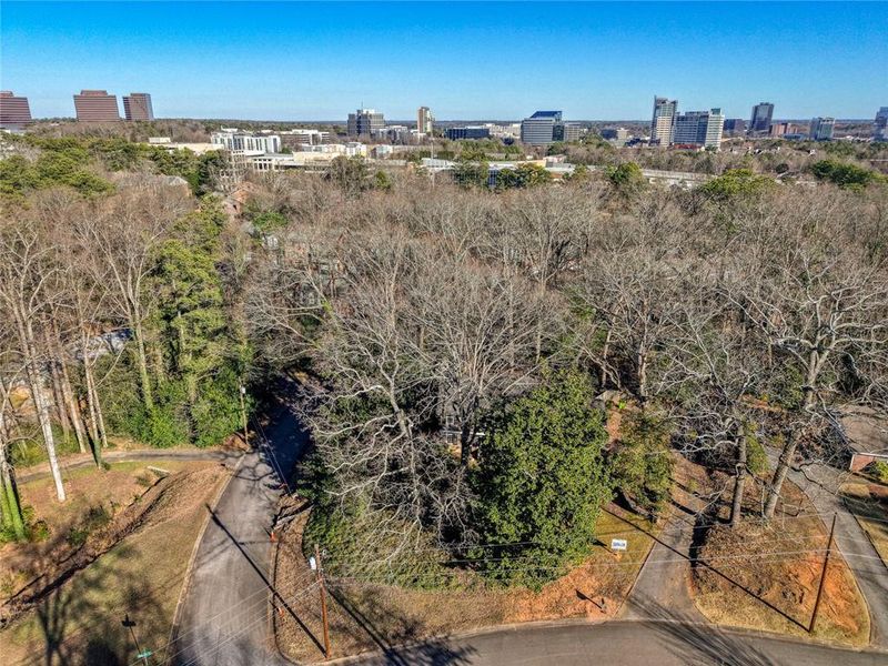 Image 10 of a home in .