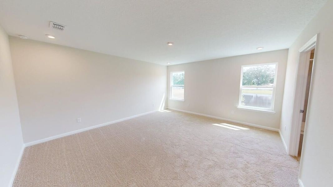 Spacious, unfurnished interior of a new home in Sandridge Hills, Green Cove Springs (Image 7).