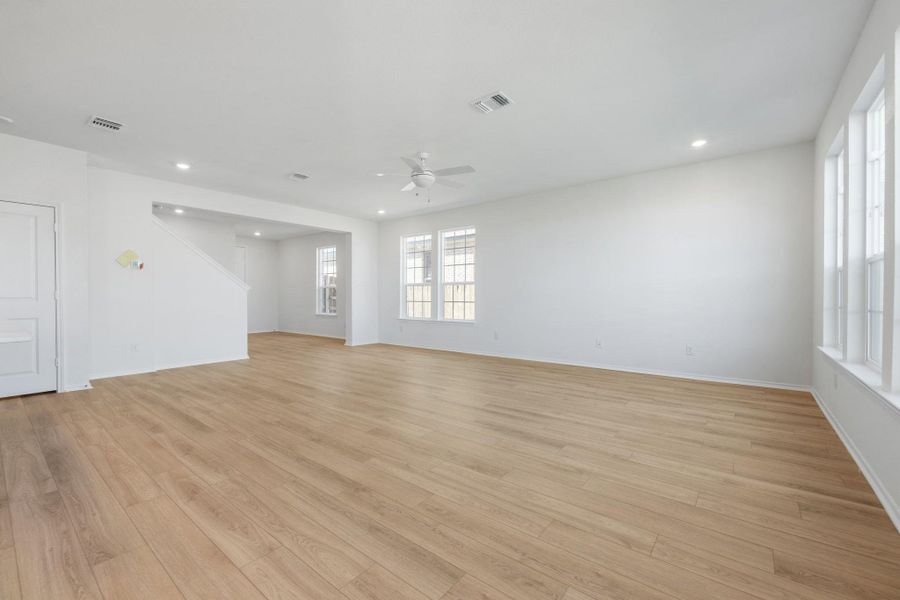 Spacious, unfurnished interior of a new home in Salerno - Heritage Collection, Round Rock (Image 18). Spacious, unfurnished interior of a new home in Salerno - Heritage Collection, Round Rock (Image 18).