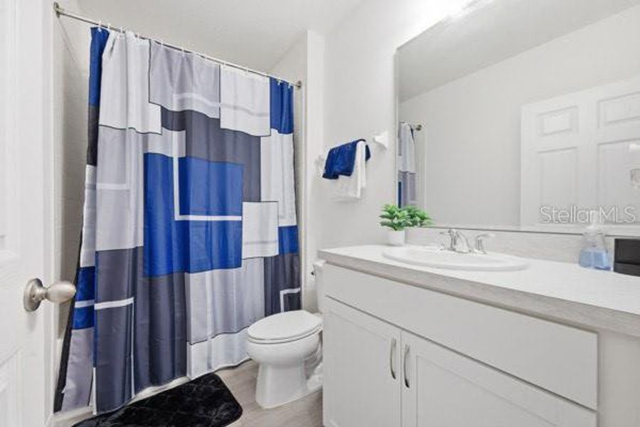 Furnished interior view inside a new home in , Davenport (Image 18).