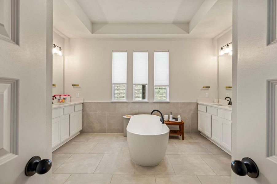 Furnished interior view inside a new home in Sweetwater - 60', Austin (Image 21). Furnished interior view inside a new home in Sweetwater - 60', Austin (Image 21).