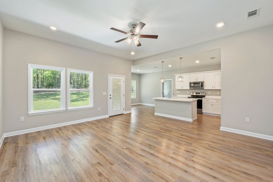 Image 27 representing the Sierra by CJL Homes in Oak Hollow, Crestview, FL.