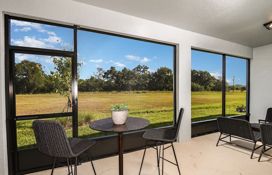 Covered Lanai for Outdoor Entertainment