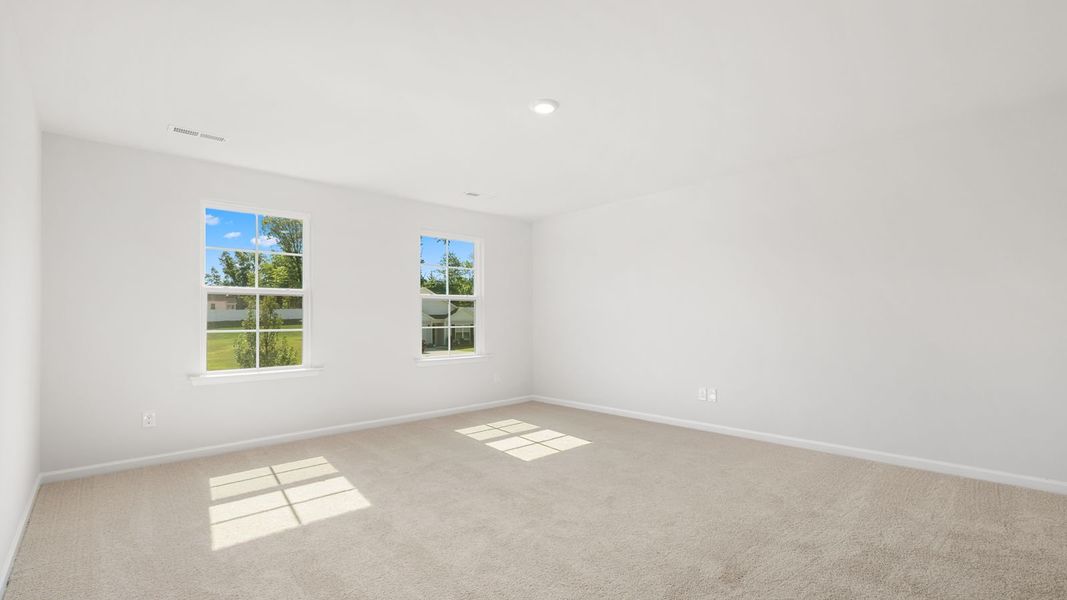 Spacious, unfurnished interior of a new home in Wilson's Ridge, Wilson's Mills (Image 15).