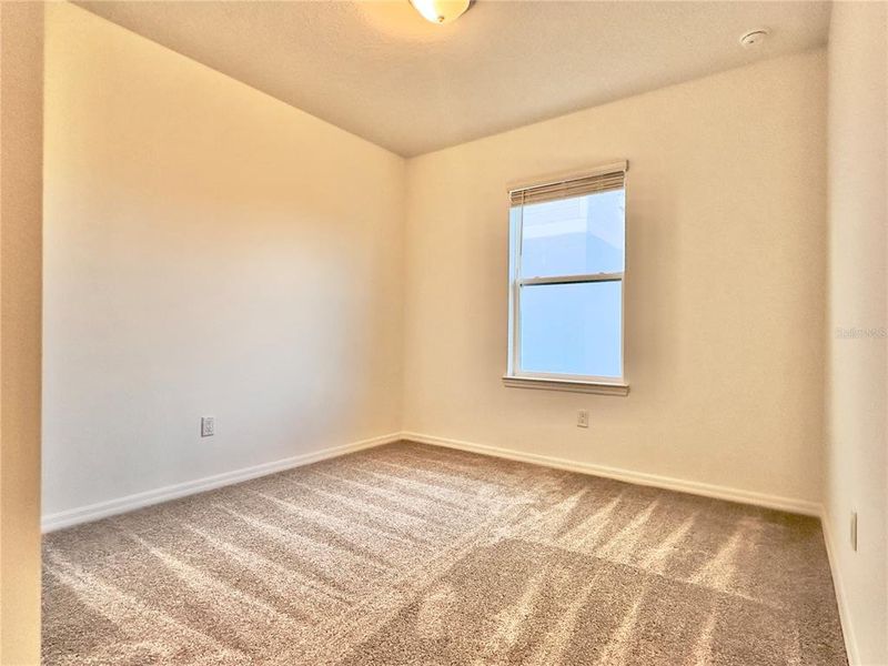 Spacious, unfurnished interior of a new home in Parkside Trails, Clermont (Image 34).